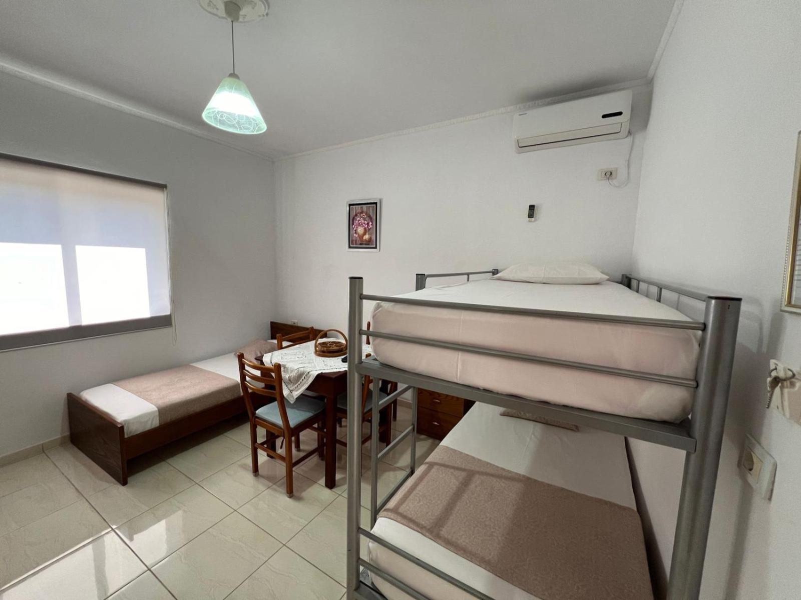 Golden Apartment *